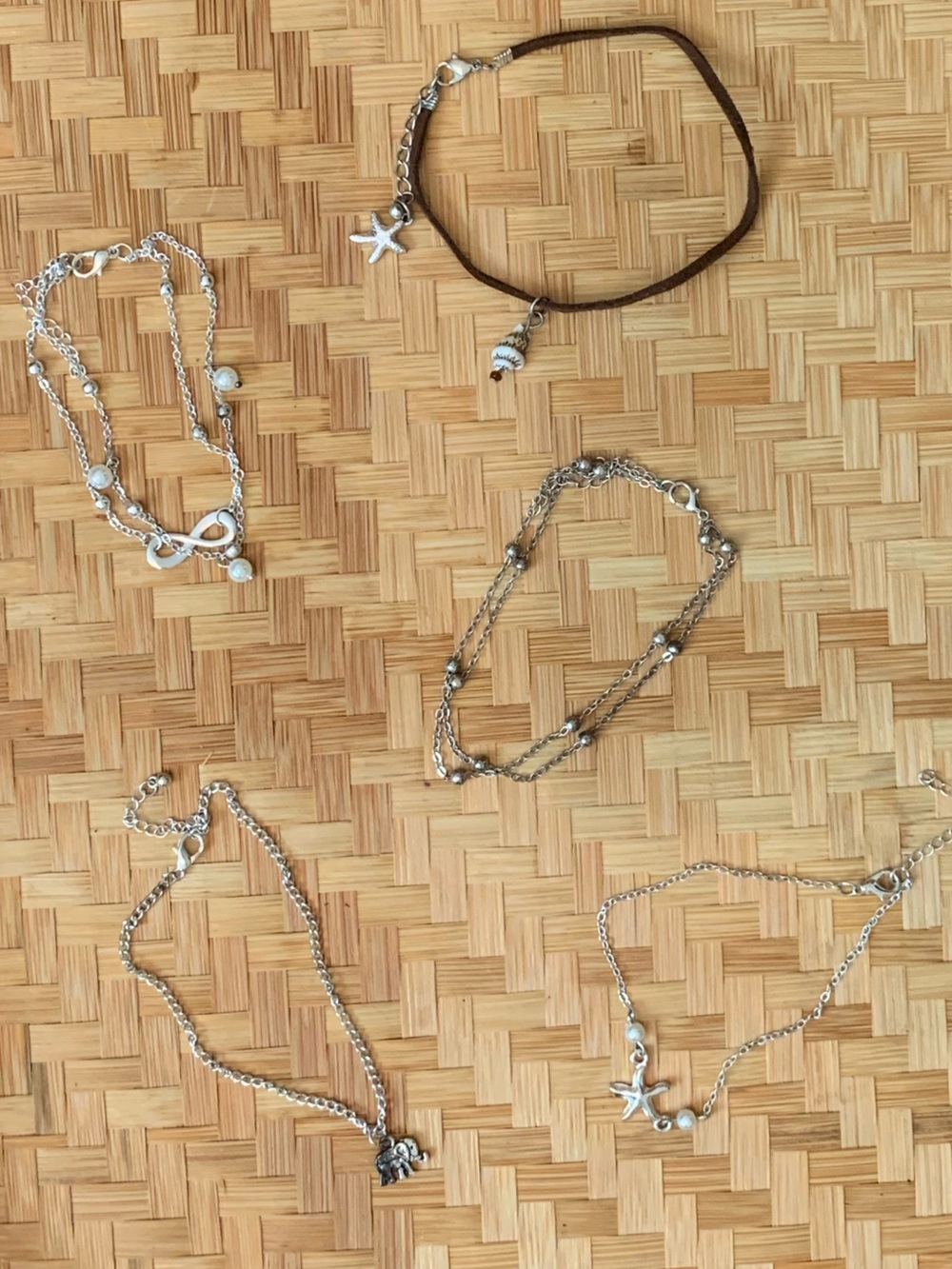 Lot of 5 adjustable anklets